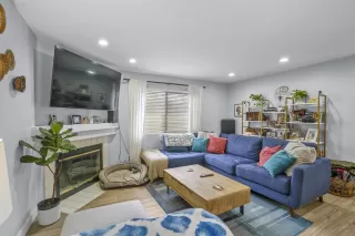 Photo #2: 230006456 Listing