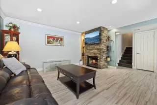 Photo #5: 230006457 Listing