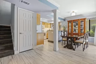 Photo #6: 230006457 Listing