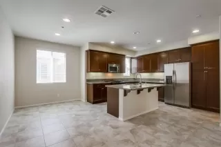 Photo #4: 230006525 Listing