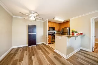 Photo #4: 230006529 Listing 