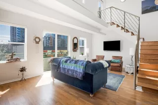 Photo #1: 230006554 Listing