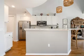 Photo #5: 230006554 Listing