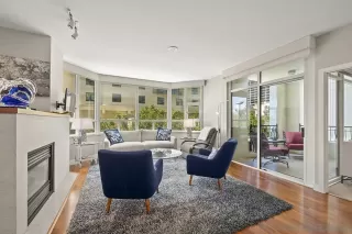 Photo #1: 230006558 Listing 