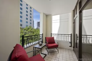 Photo #3: 230006558 Listing 