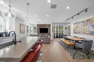 Photo #1: 230006589 Listing