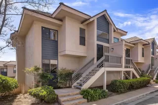 Photo #3: 230006621 Listing