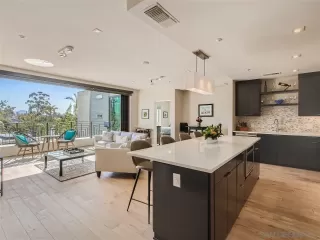 Photo #6: 230006649 Listing