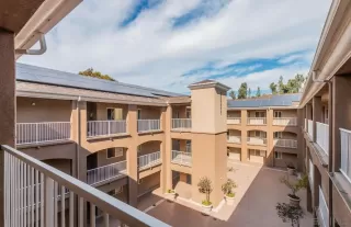 Photo #3: 230006681 Listing
