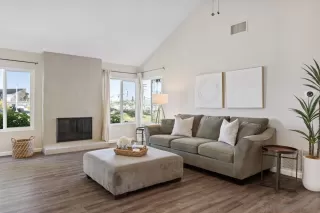 Photo #3: 230006719 Listing