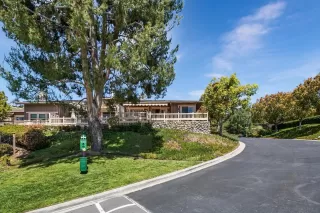 Photo #6: 230006730 Listing 