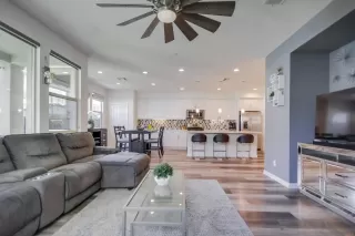 Photo #5: 230006731 Listing