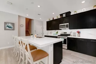 Photo #5: 230006743 Listing