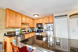 Photo #5: 230006864 Listing