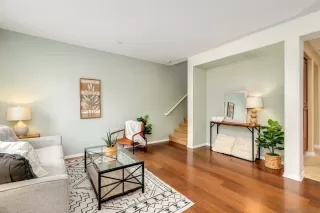 Photo #4: 230006880 Listing