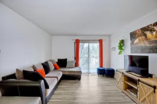 Photo #5: 230006888 Listing 