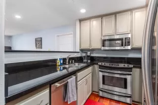 Photo #6: 230006908 Listing