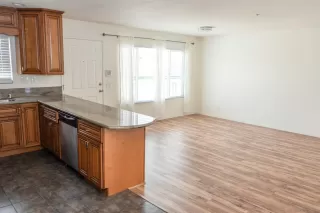 Photo #2: 230006933 Listing 