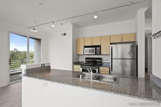 Photo #4: 230006963 Listing 