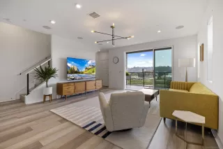 Photo #5: 230007015 Listing