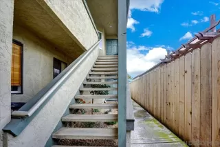 Photo #3: 230007031 Listing