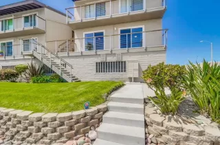 Photo #3: 230007036 Listing