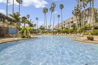 Photo #3: 230007037 Listing 