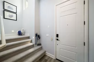 Photo #2: 230007065 Listing