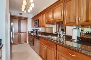 Photo #6: 230007068 Listing 