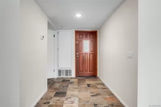 Photo #4: 230007090 Listing