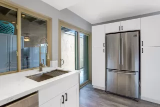 Photo #4: 230007099 Listing