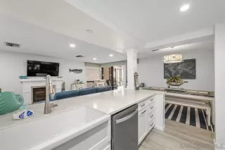 Photo #3: 230007116 Listing