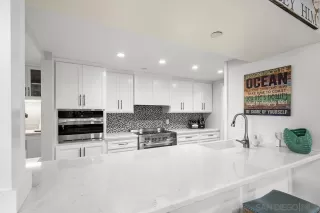 Photo #5: 230007116 Listing