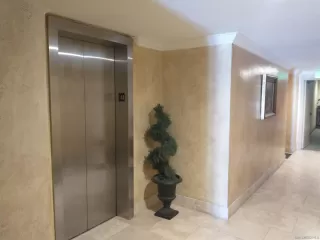 Photo #5: 230007124 Listing