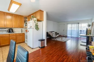 Photo #3: 230007126 Listing 