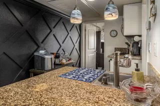 Photo #5: 230007129 Listing 