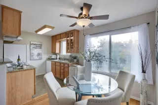 Photo #5: 230007138 Listing 