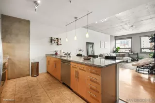 Photo #2: 230007183 Listing 