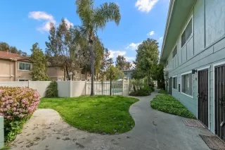 Photo #2: 230007277 Listing