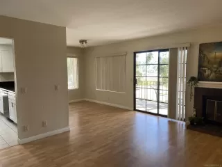 Photo #4: 230007326 Listing 