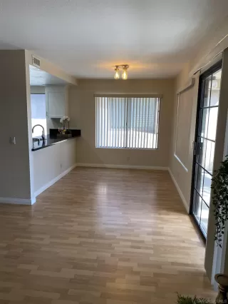 Photo #6: 230007326 Listing 