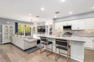 Photo #1: 230007330 Listing