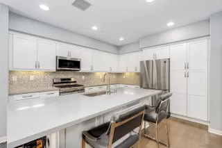 Photo #5: 230007330 Listing