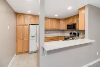 Photo #5: 230007385 Listing