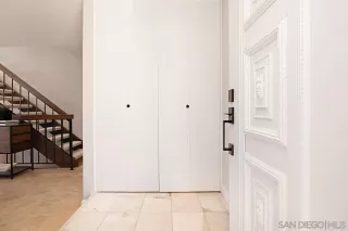 Photo #2: 230007389 Listing