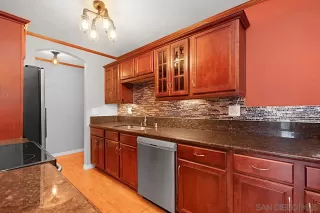 Photo #4: 230007450 Listing 