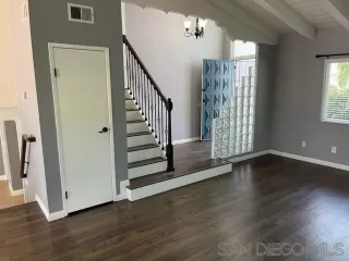 Photo #5: 230007538 Listing 