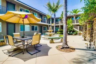 Photo #3: 230007546 Listing 