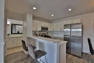 Photo #6: 230007561 Listing