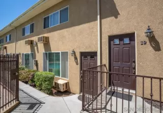 Photo #5: 230007586 Listing